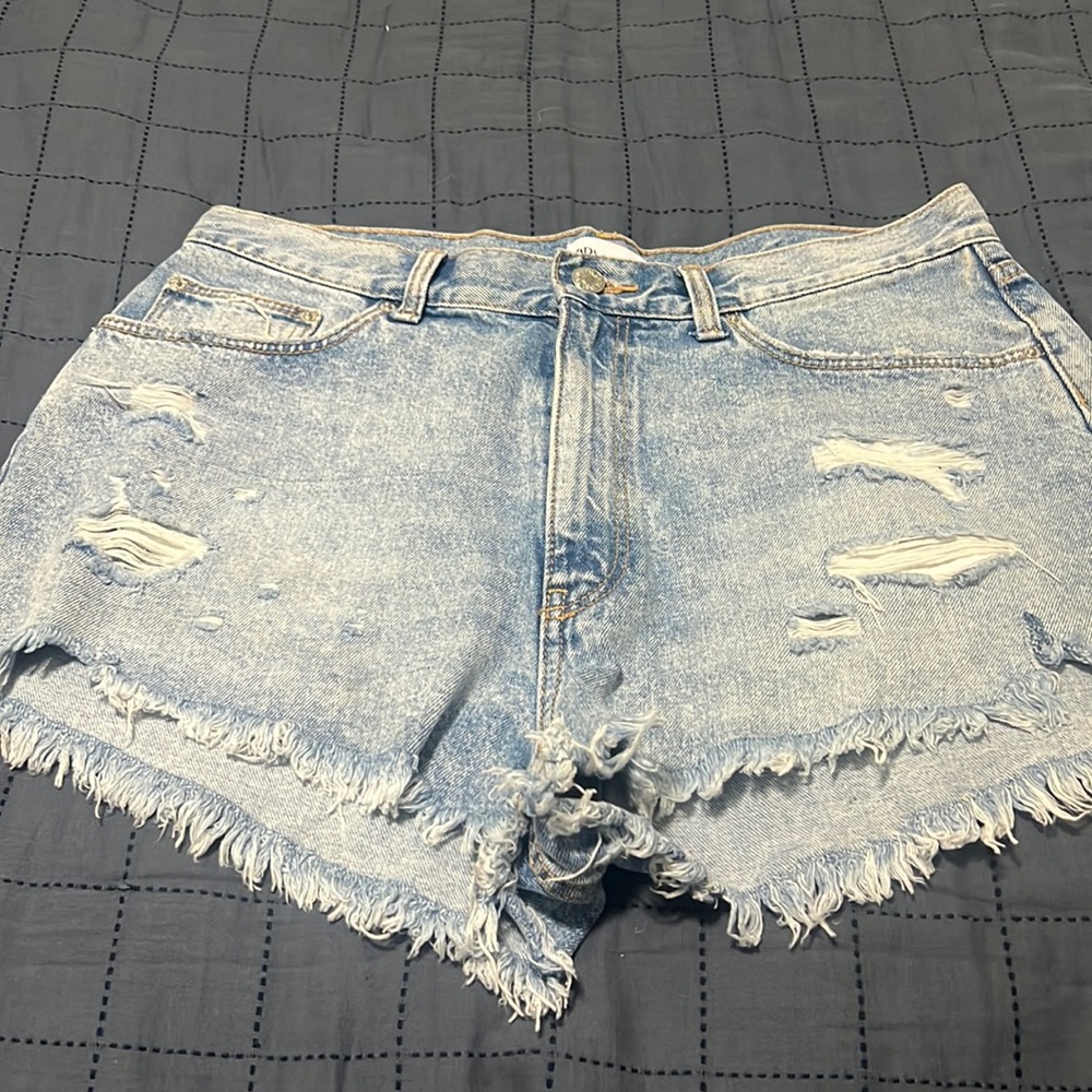 Zara shorts!